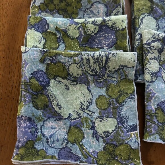 Vtg Blue Floral Hand rolled Napkins 7 Set Handkerchief Cottagecore Dainty - Picture 4 of 7